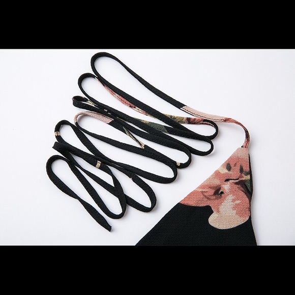 NEW Black Floral V-neck Crossback Strap Maxi Dress - Picture 7 of 8